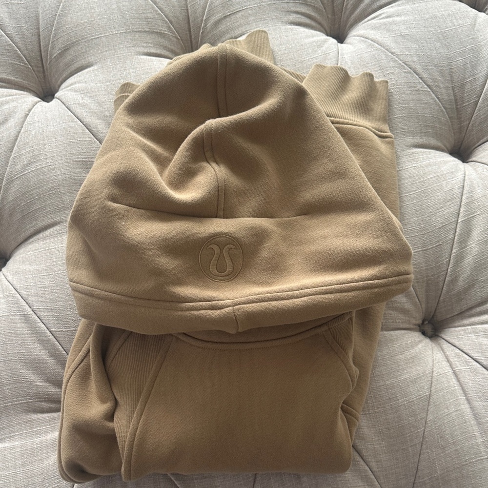 lululemon athletica Tan Hoodie Sweater - Picture 9 of 9